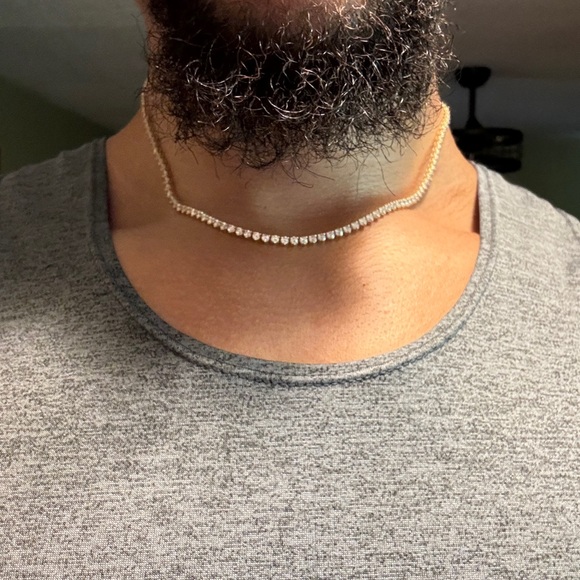 18in 14Kt Yellow Gold VS2+ Tennis Chain Necklace - Picture 3 of 7